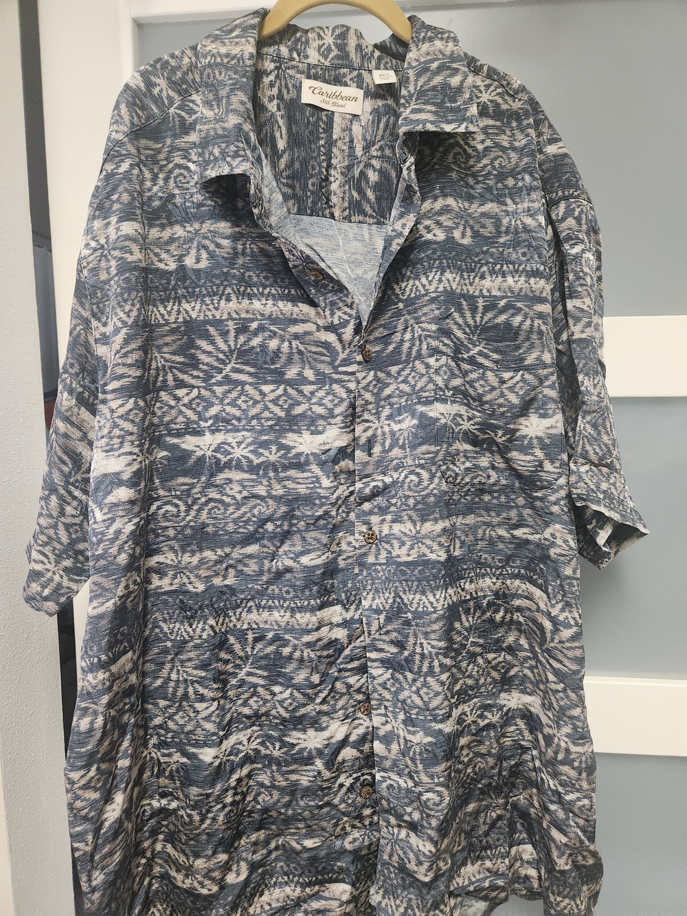 Caribbean Joe Silk Blend Grey and Beige Patterned Button-Front Shirt